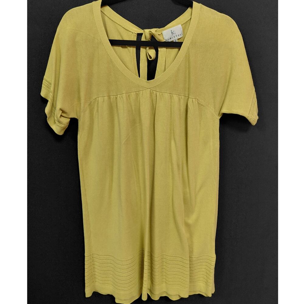 KUMIKYOKU Yellow Short Sleeve Top Solid Scoop Neck Women Size 2